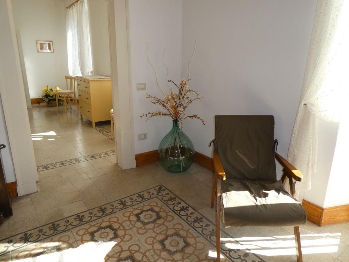 Casa Diamanti-Fox 33 Via Guglielmo Marconi Apartman Sonnino Kültér fotó