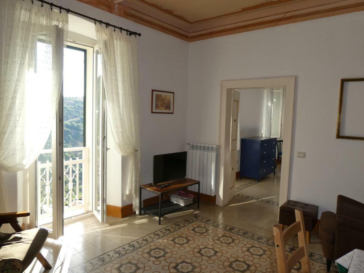 Casa Diamanti-Fox 33 Via Guglielmo Marconi Apartman Sonnino Kültér fotó